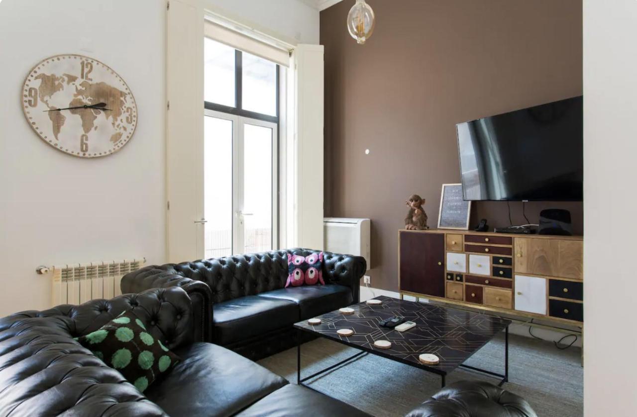 Beautiful 3-Story House In Chiado With A 40M² Private Terrace Apartment Lisbon Bagian luar foto