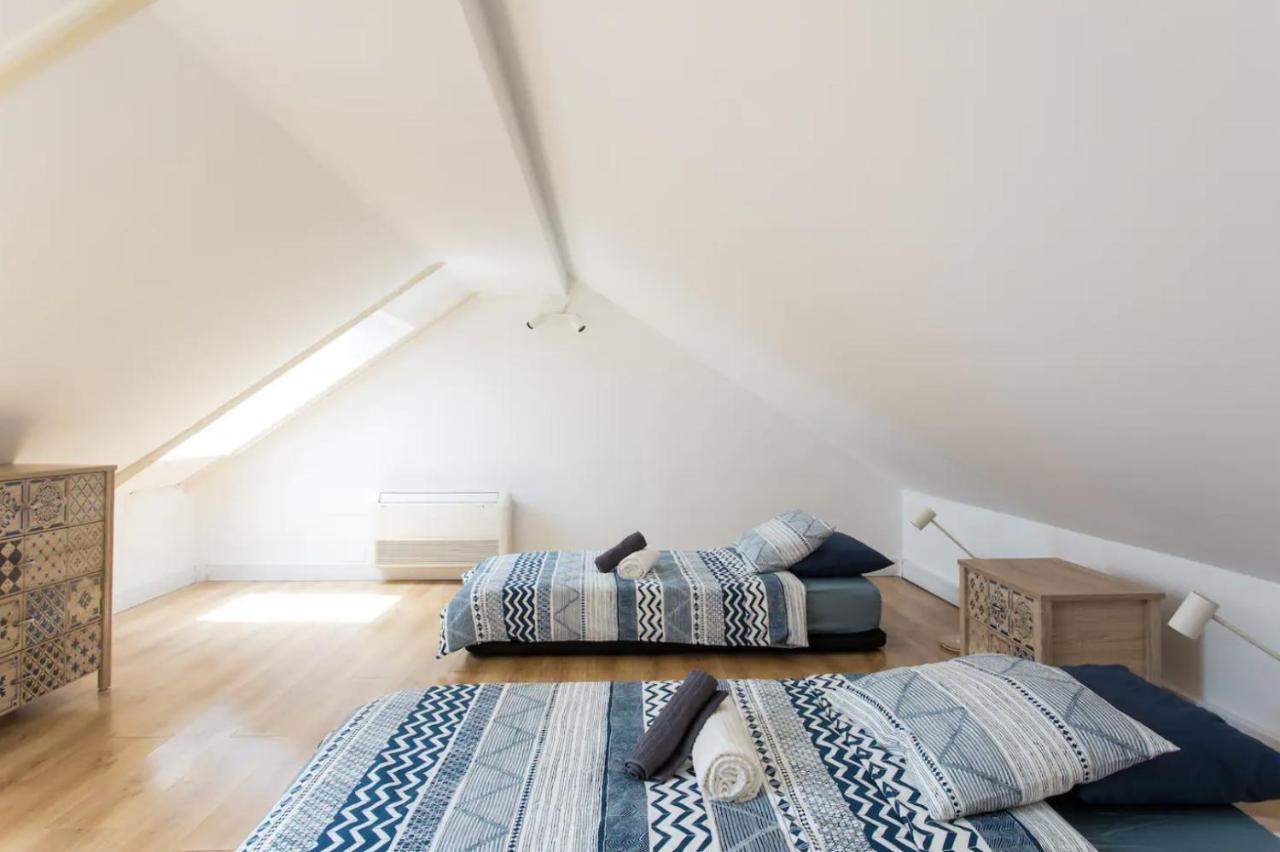 Beautiful 3-Story House In Chiado With A 40M² Private Terrace Apartment Lisbon Bagian luar foto